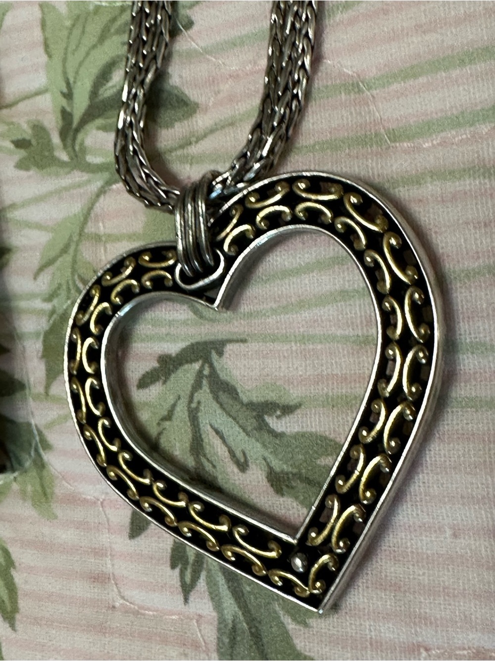 Brighton 🌟🌟 Two-Tone Heart Filigree Pendant Necklace - Silver & Gold Accents